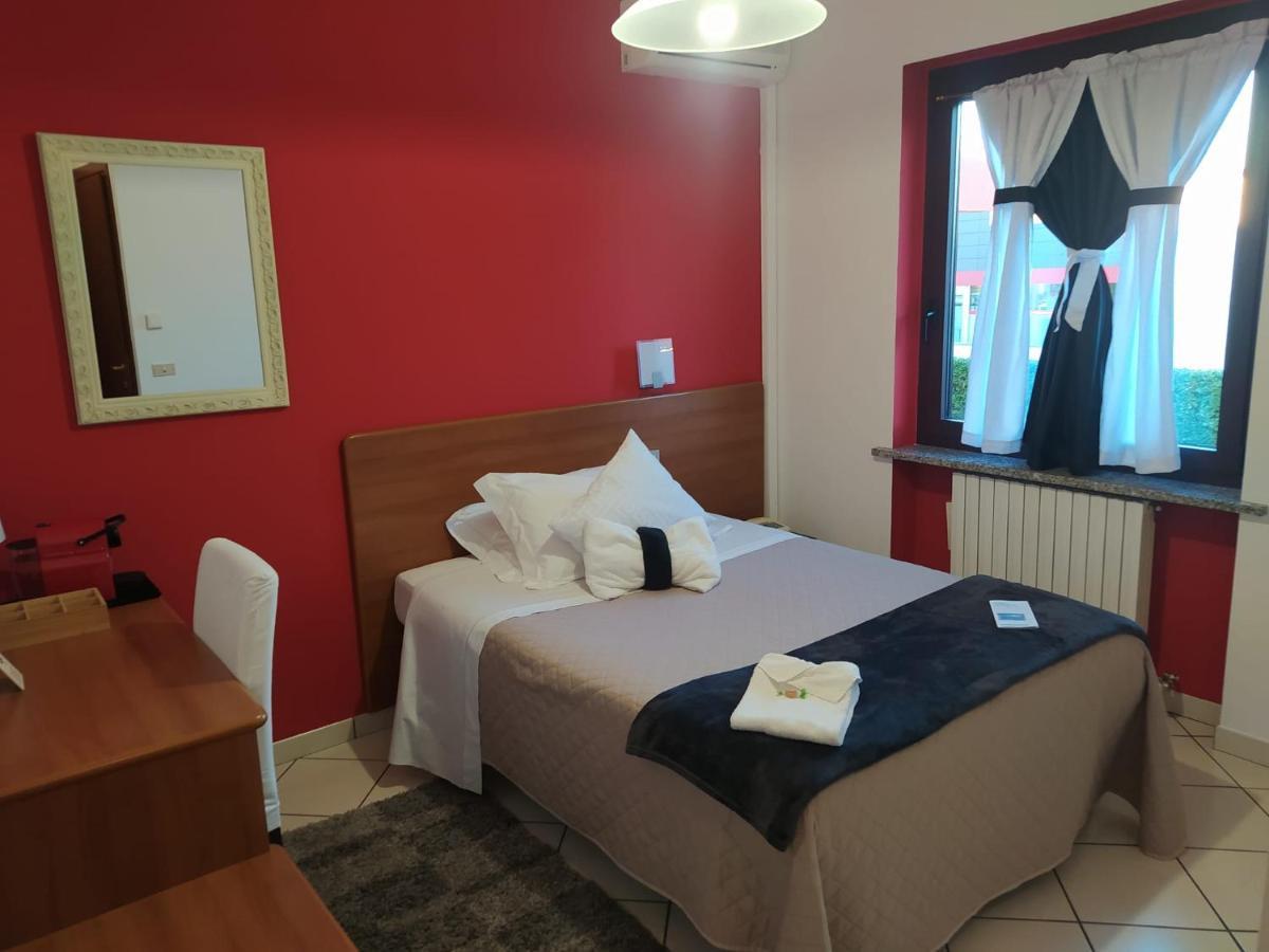 Hotel Baiardo Romagnano Sesia Eksteriør bilde